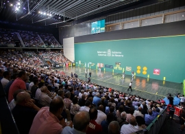 Estreno del frontón Navarra Arena con 3000 personas