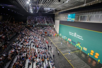 Vuelve la pelota al frontón Navarra Arena